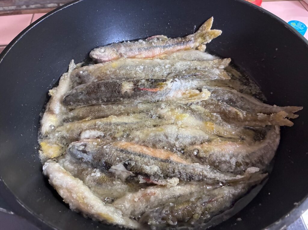 川魚の唐揚げ